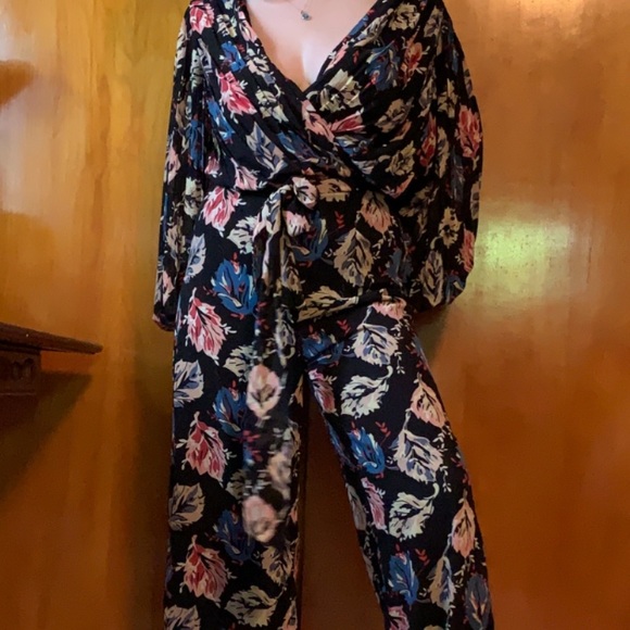 S O L D - Picture 6 of 6